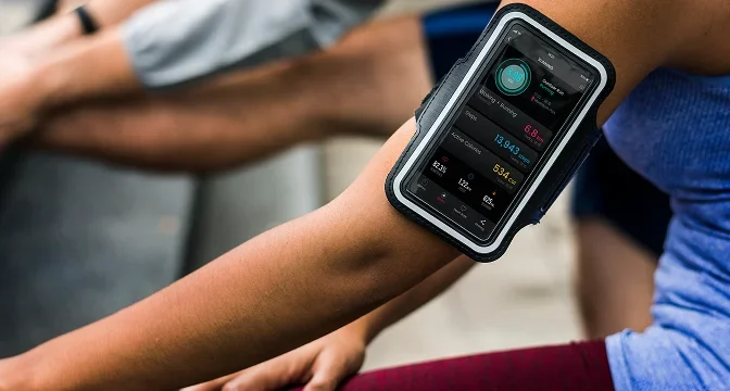 Seamless Integration of Wearable Cardio Monitors into Hospital IT Ecosystems